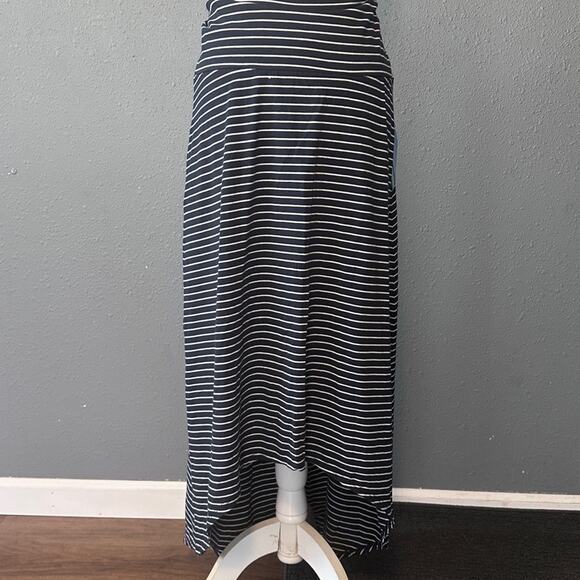 Columbia High Low Skirt Womens Large Blue White NWT Outdoor Casual - Picture 2 of 7